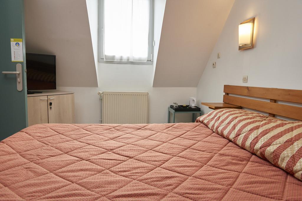 Chambres D'Hotes Du Colvert Forges-les-Eaux Exterior photo